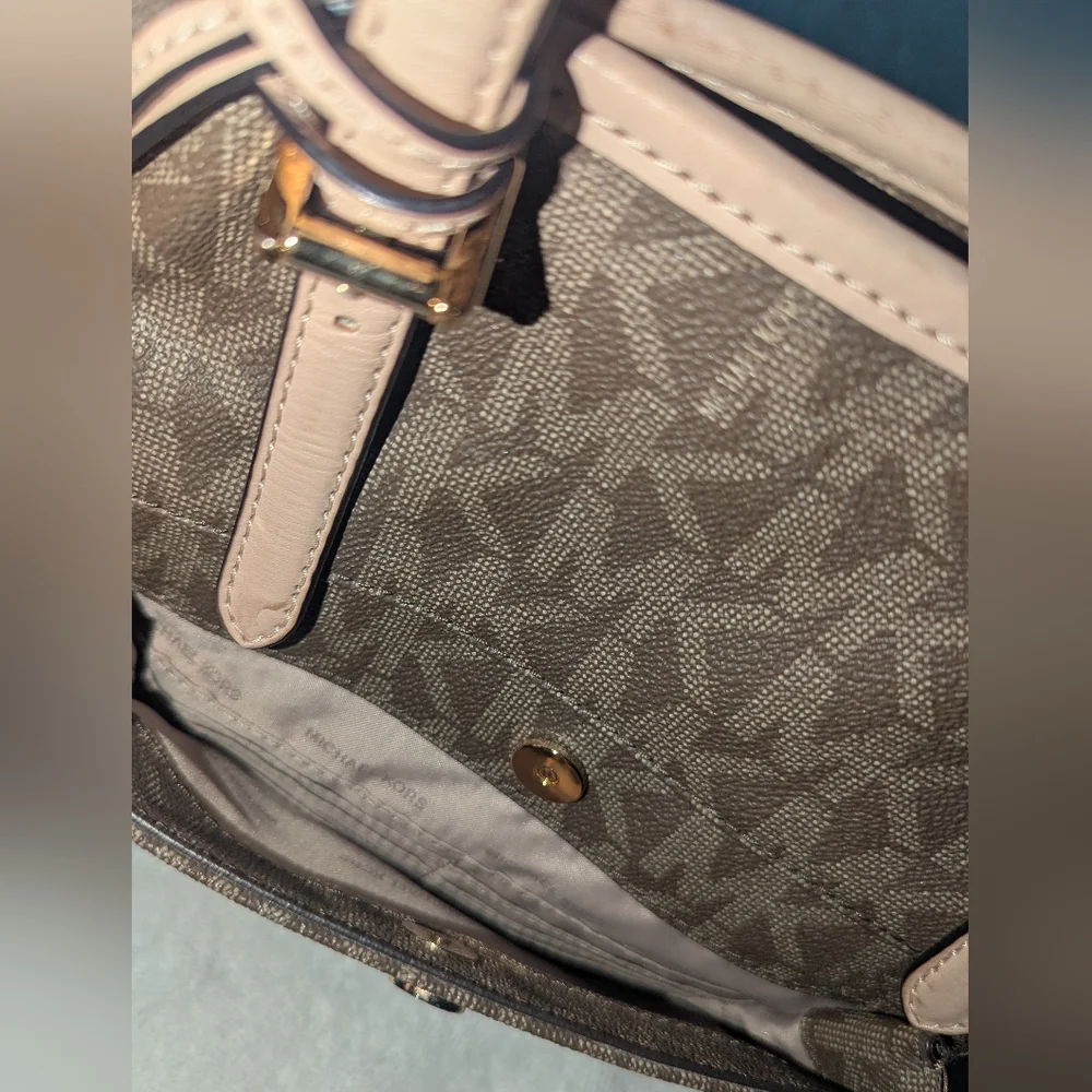 Michael Kors jet set tote bag. - Picture 11 of 15